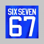 Six Seven 67 mikina s kapucou stiahnutelnou šnúrkami a klokankovým vreckom vpredu Six Seven 67 mikina s kapucou stiahnutelnou šnúrkami a klokankovým vreckom vpredu